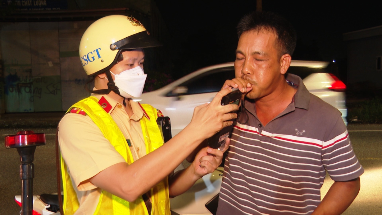 Bà Rịa- Vũng Tàu: Vi phạm nồng độ cồn, nhưng người tham gia giao thông vẫn chưa biết lý do bị phạt (23/5/2023)